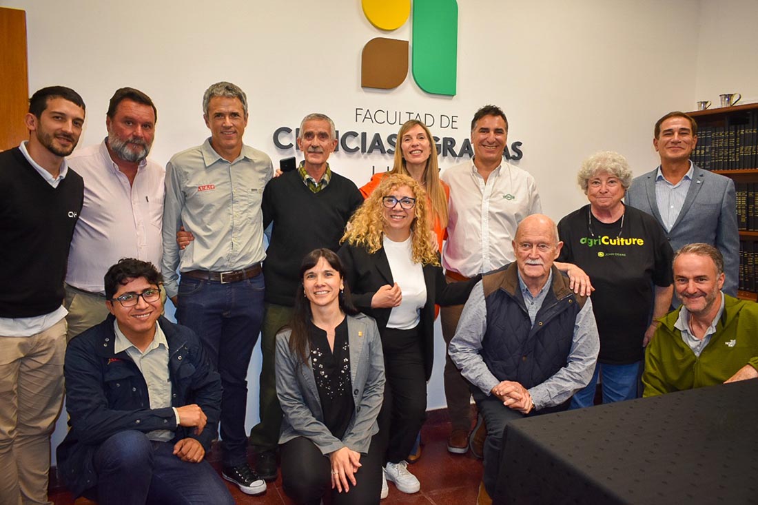 La UNLZ inauguró el primer laboratorio universitario de agricultura de precisión