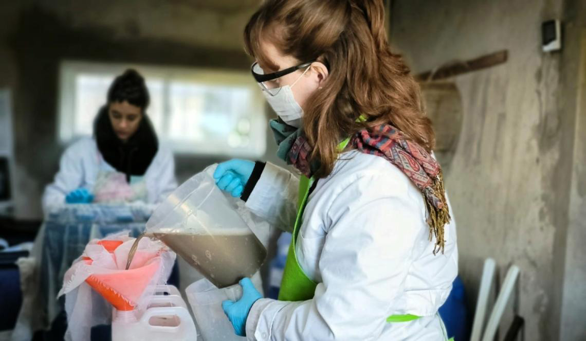 Biofábrica de bioinsumos escuela en Dolores 