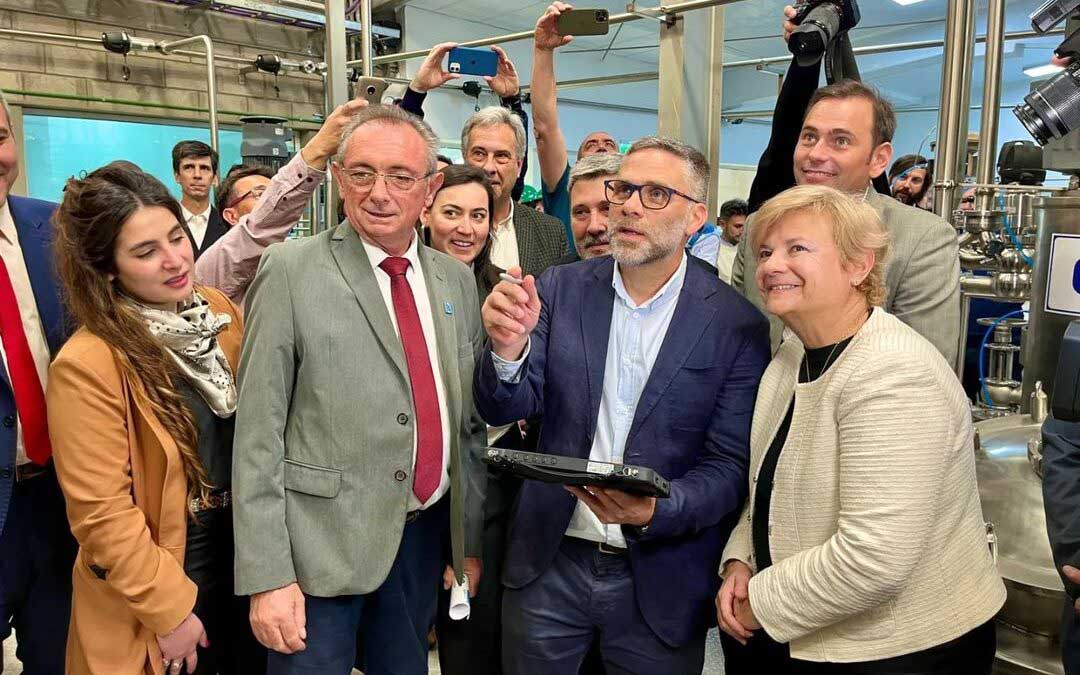 Nova inauguró una planta para elaboración de enzimas que se usarán en Bioinsumos