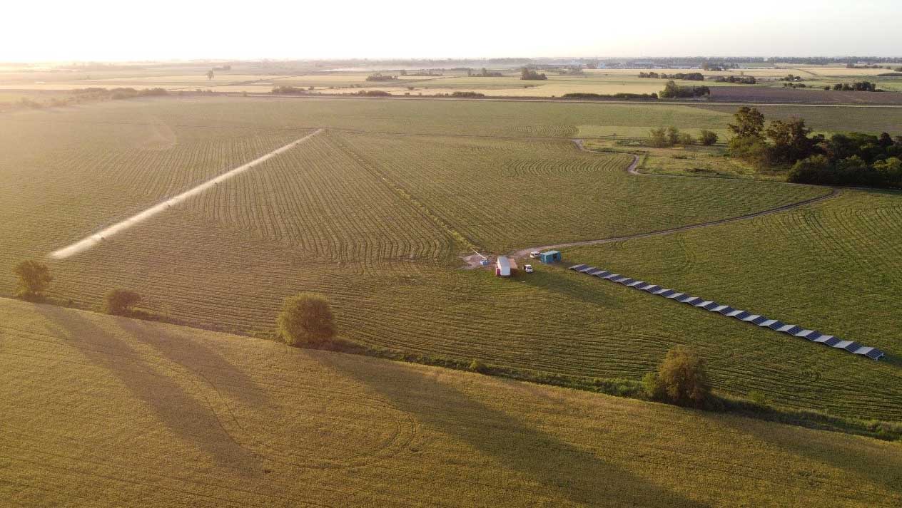 Lanzan un sistema de riego solar agrícola de grandes extensiones 